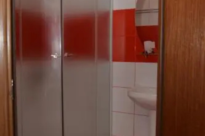 Room 9 of 17