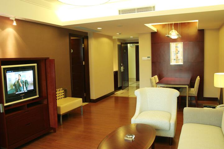Room 6 of 22
