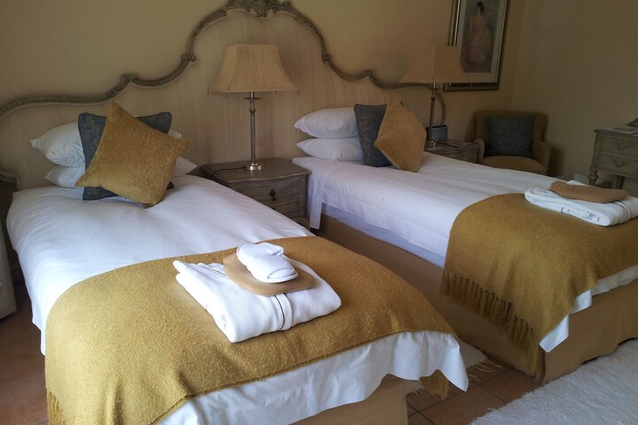 Room 9 of 150