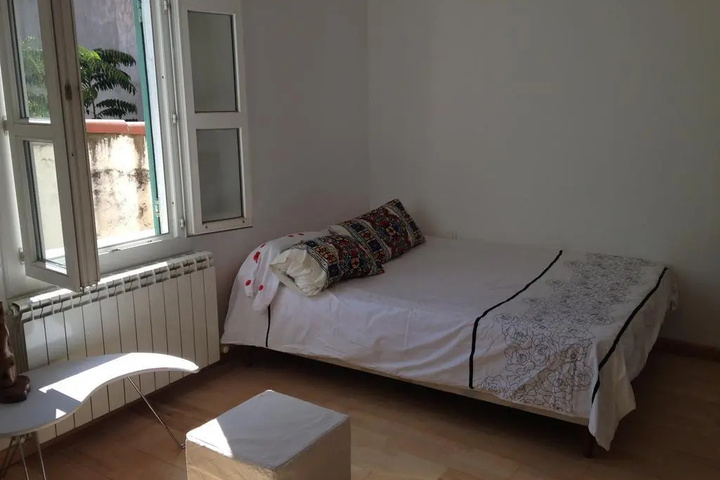 Room 2 of 5