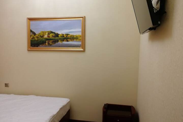 Room 25 of 68