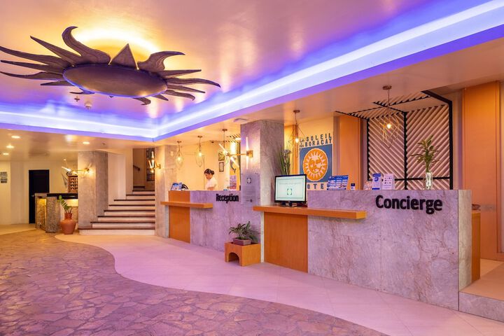 Entrance & Lobby