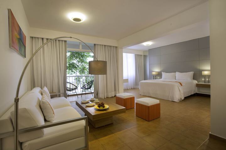 Room 4 of 67