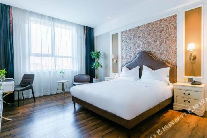 Plain Negative Oxygen Ion Hotel (Changchun Jingyue University Town Store)