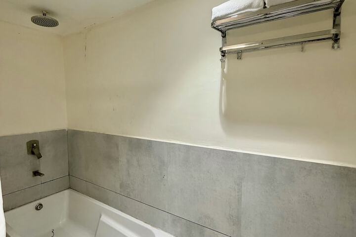 Room 167 of 196
