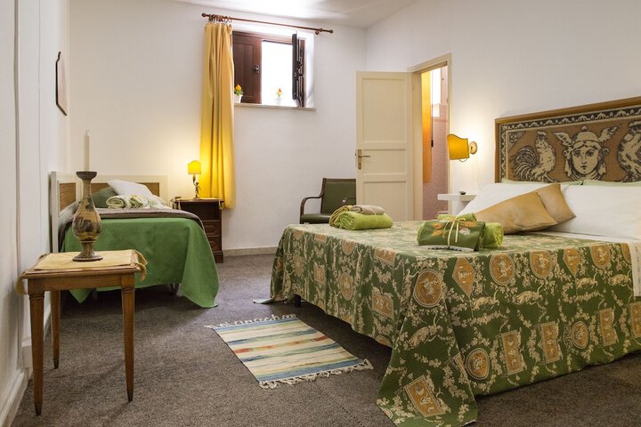 Room 25 of 79