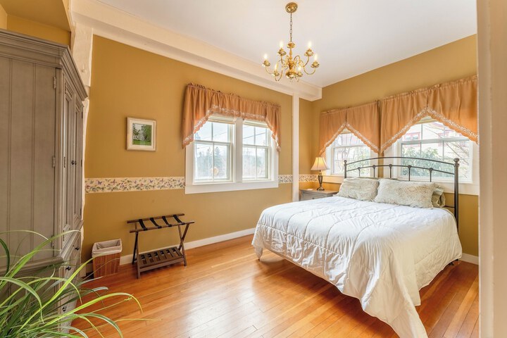 Room 47 of 268