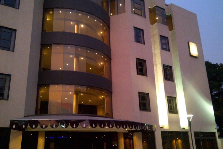 Hotel 53 of 54
