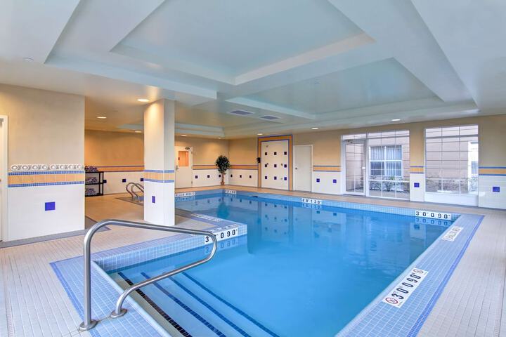 Hotel with Pool