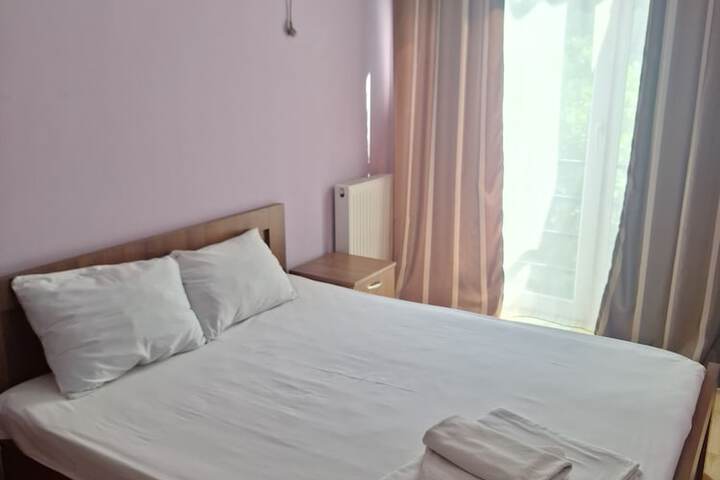 Room 4 of 15