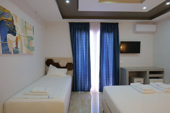 Room 35 of 95