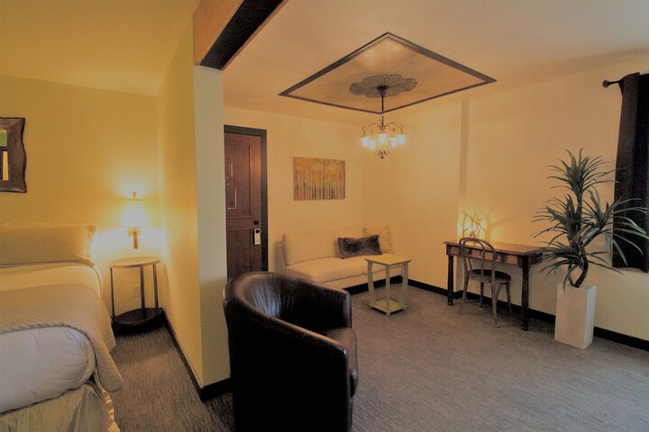 Room 14 of 43