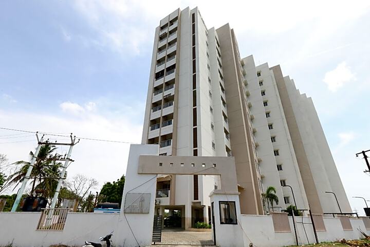 OYO Flagship 14716 OMR Kelambakkam