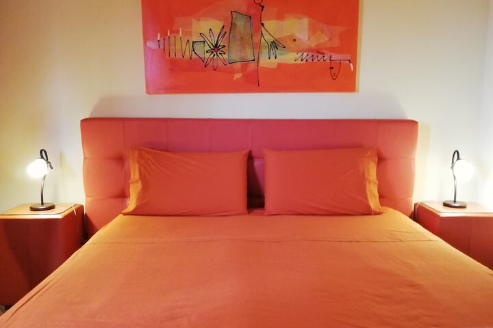 Room 8 of 66