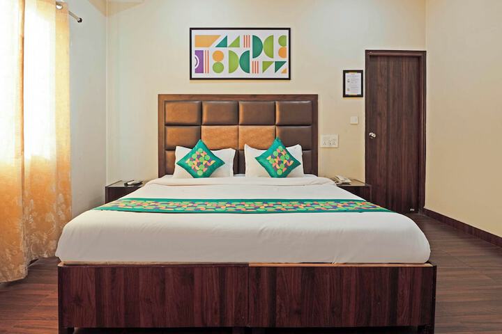 Room 18 of 42