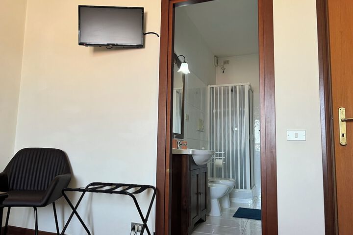 Bathroom Interior Photo