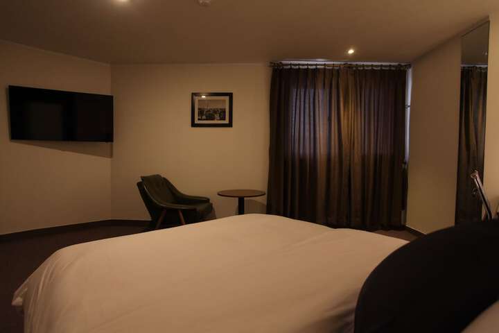 Room 22 of 53