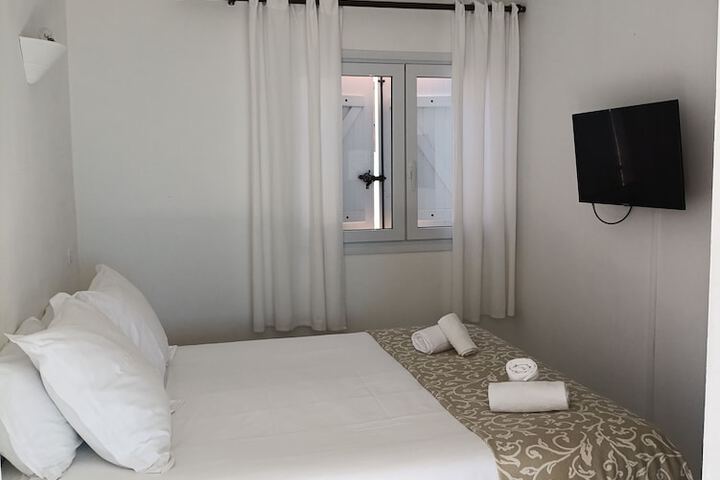 Room 12 of 48