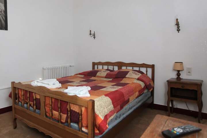 Room 4 of 19
