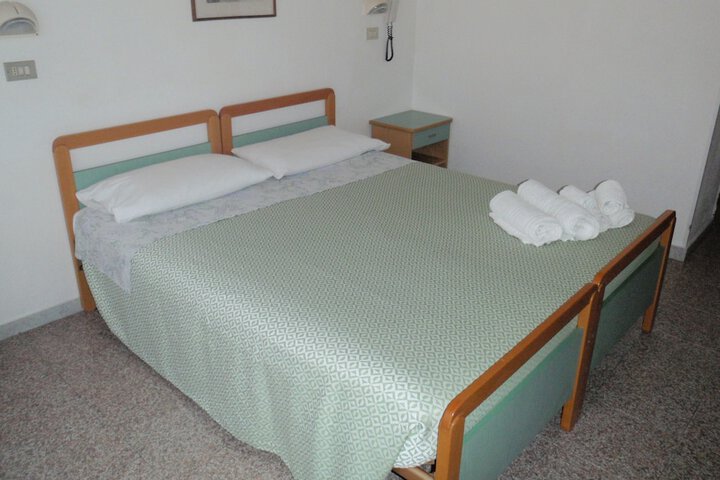 Room 9 of 57