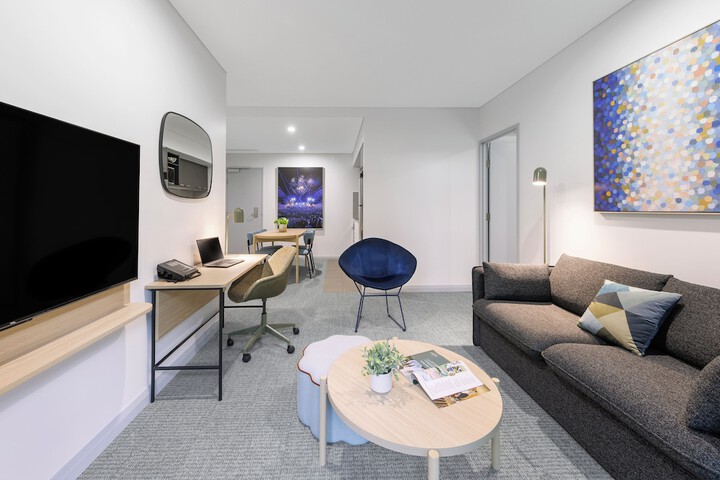 Room 25 of 53