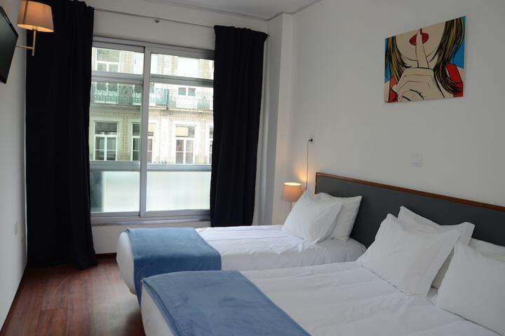 Room 19 of 37