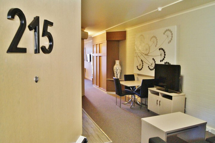 Room 52 of 78