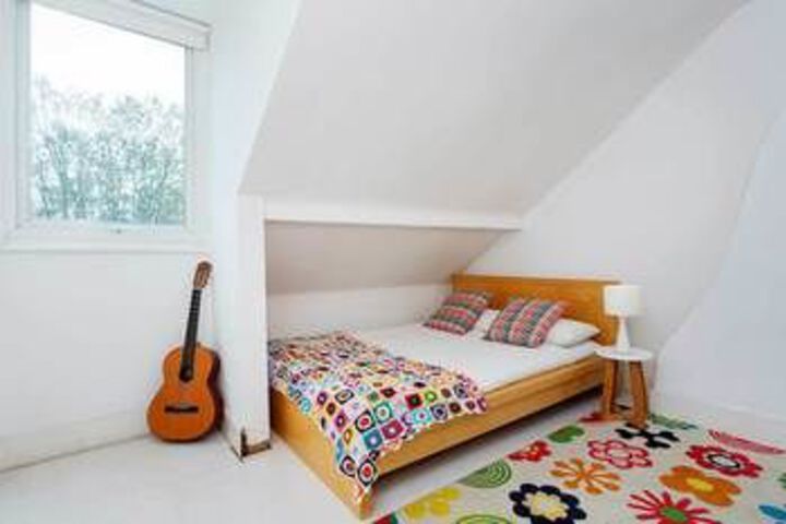 Room 15 of 20