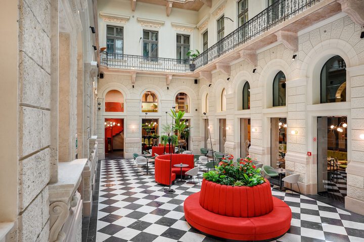 Guest Lobby