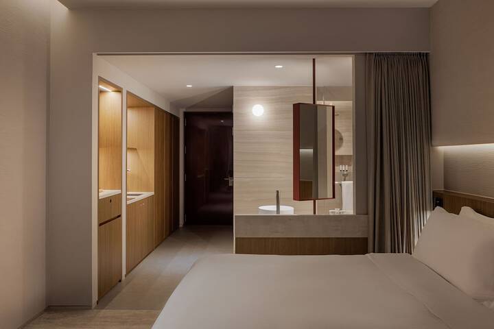 Room 8 of 55