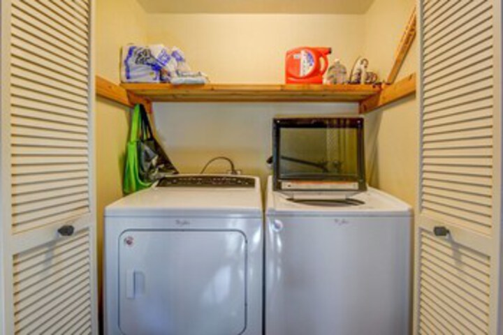 Laundry 19 of 53