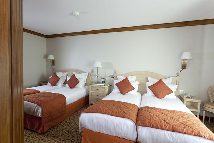 Room 15 of 29