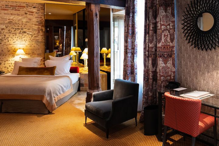 Grand Hotel du Lion dOr in Romorantin-Lanthenay