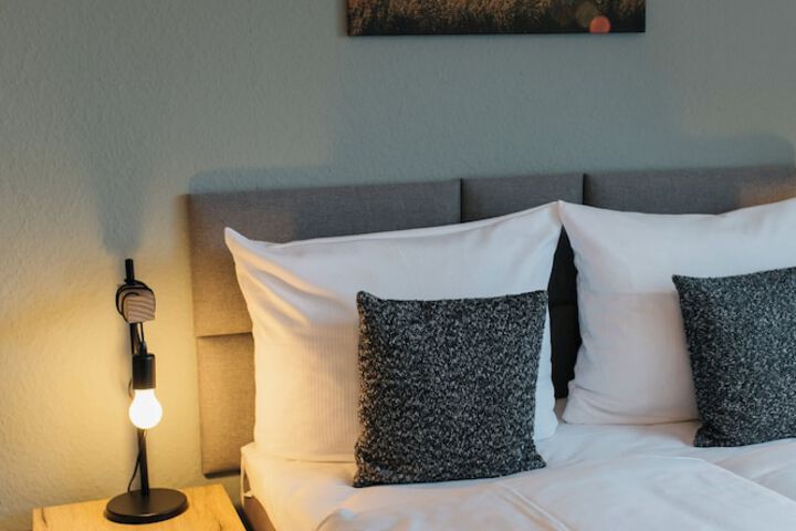Room 10 of 56