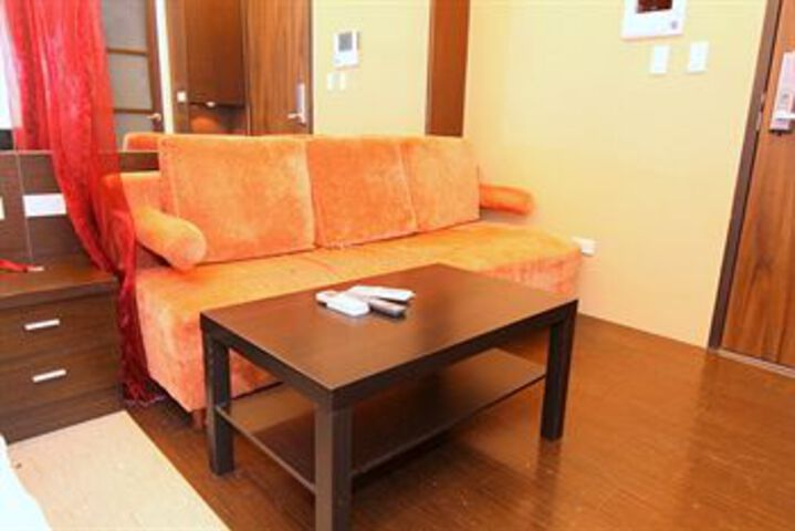 Room 13 of 14