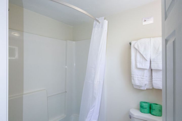 Room 171 of 207