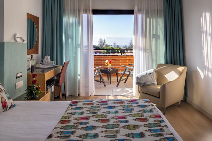 Room 14 of 60