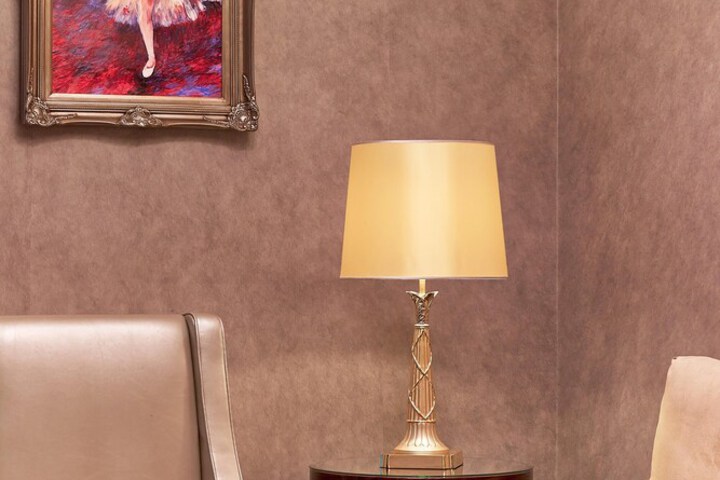 Hotel Suite Photo