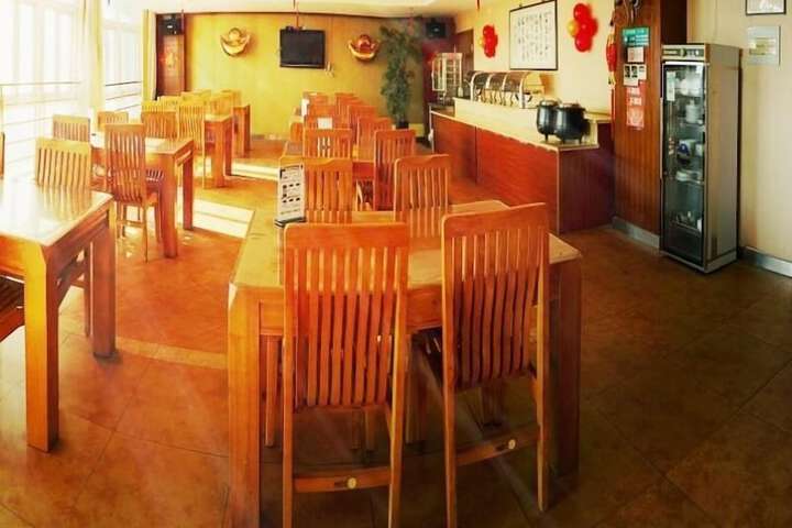 Dining Photos