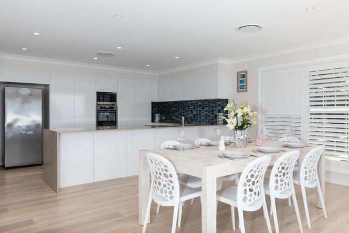 Bay View 6