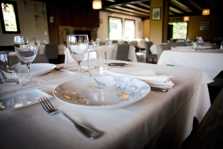 Dining 20 of 29
