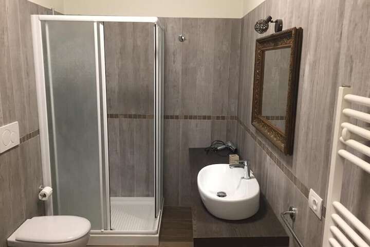 Room 29 of 63