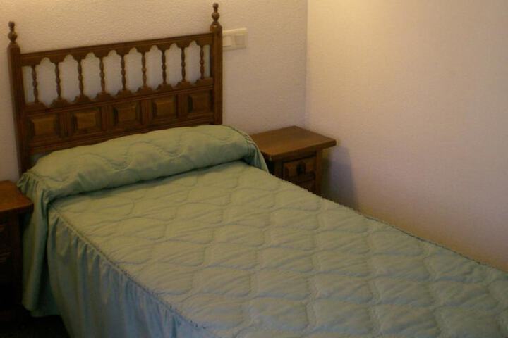 Room 11 of 30