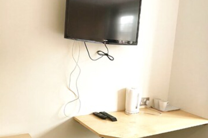 Room 17 of 19