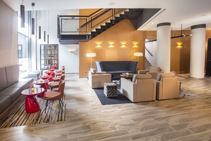 Guest Lobby