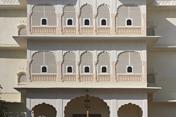 Hotel Exterior 67 of 110