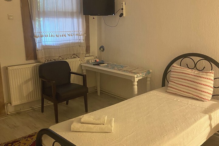 Room 48 of 113