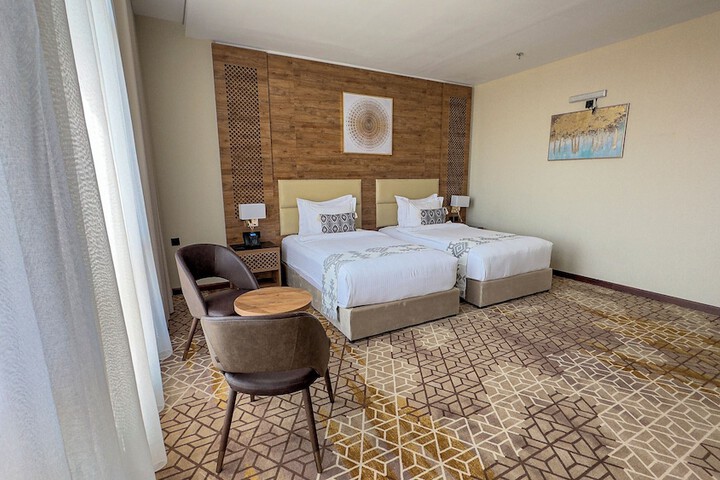 Room 8 of 20
