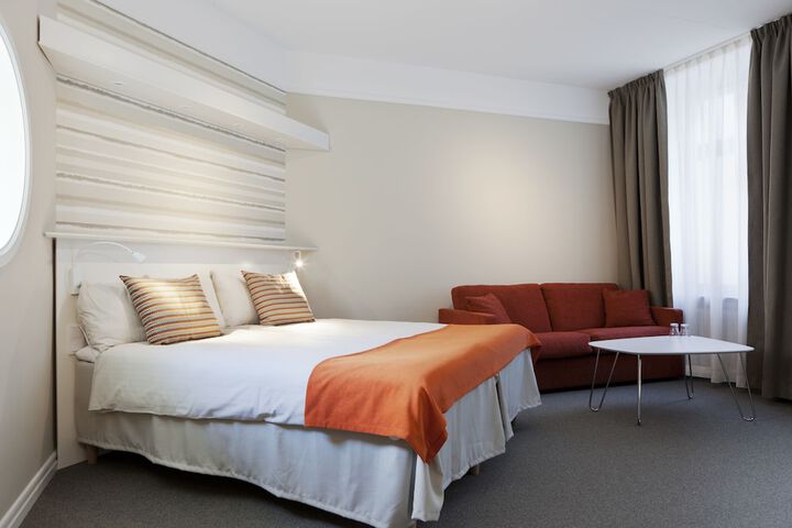 Room 4 of 57