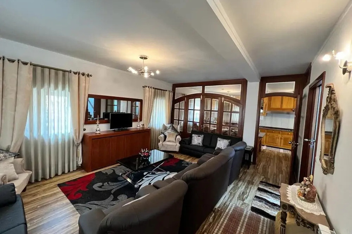 Stunning 4 bed House